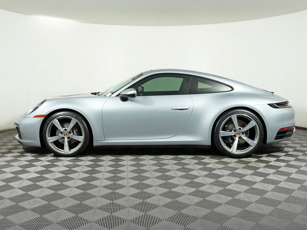 2022 Porsche 911 Carrera 4