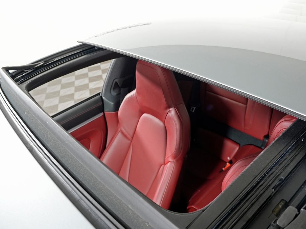 2022 Porsche 911 Carrera 4