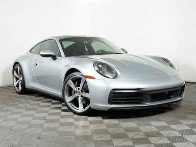 2022 Porsche 911 Carrera 4