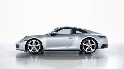 2022 Porsche 911 Carrera 4