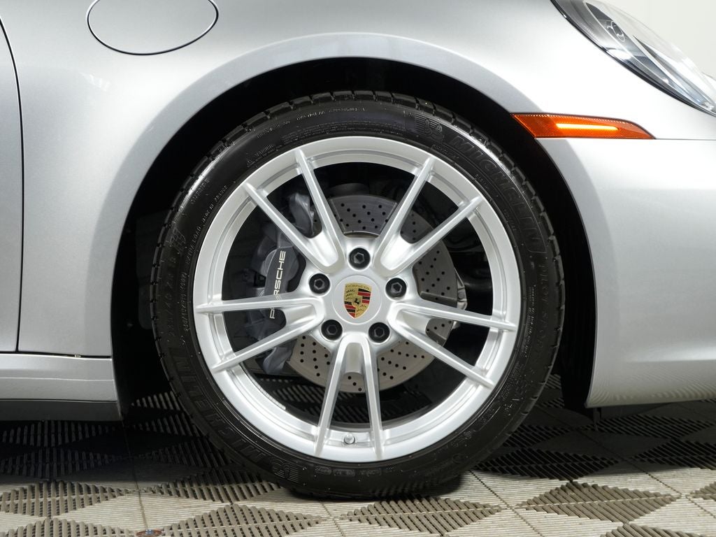 2024 Porsche 911 Carrera