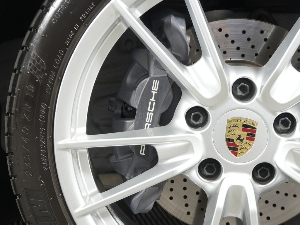2024 Porsche 911 Carrera