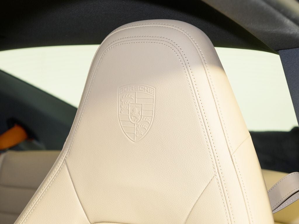 2024 Porsche 911 Carrera