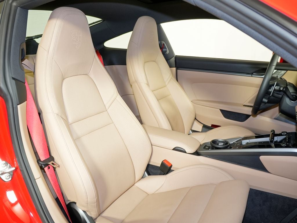 2024 Porsche 911 Carrera