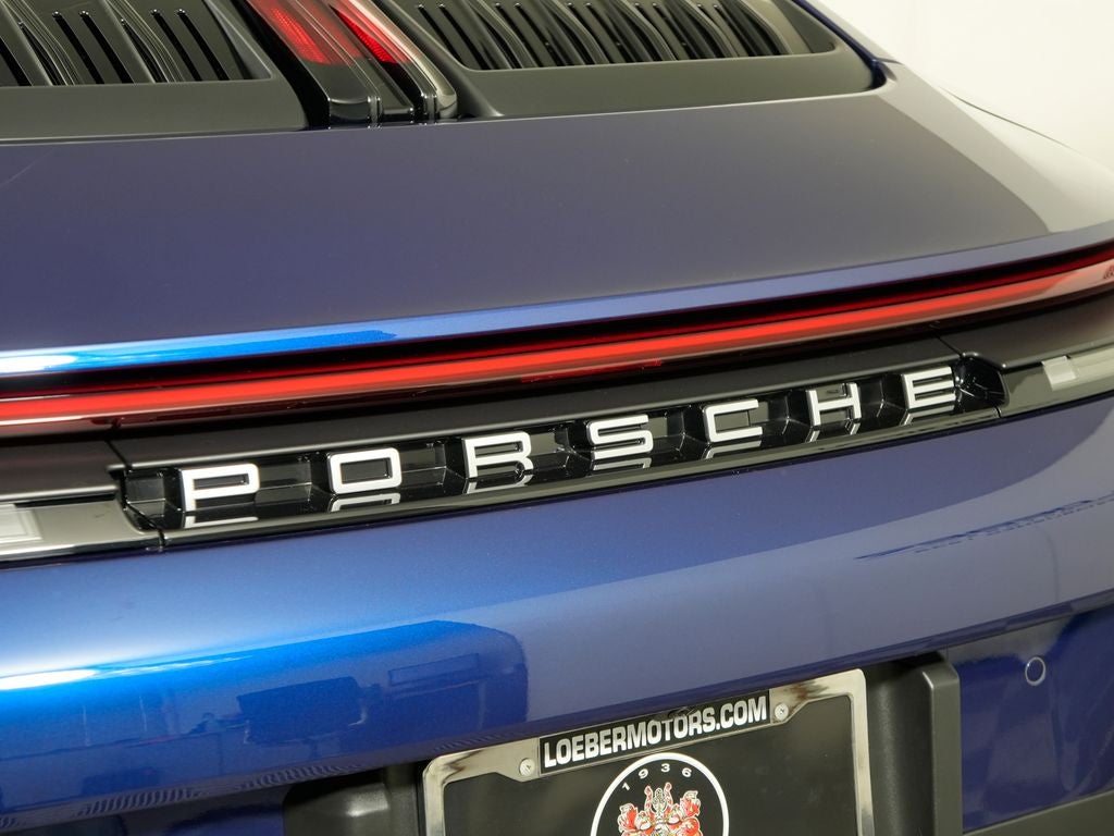 2025 Porsche 911 Carrera