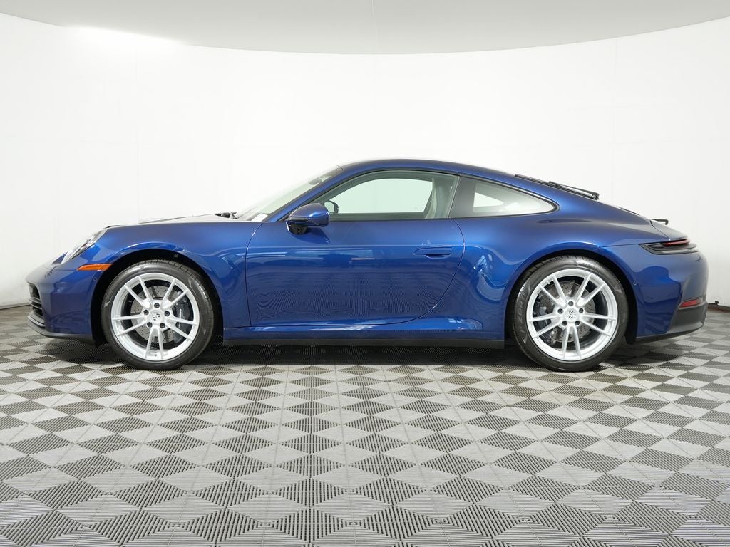 2025 Porsche 911 Carrera