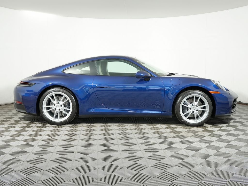 2025 Porsche 911 Carrera