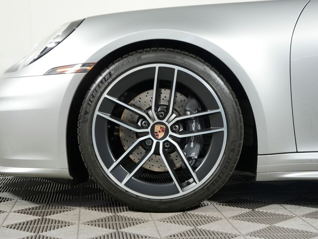 2025 Porsche 911 Carrera T