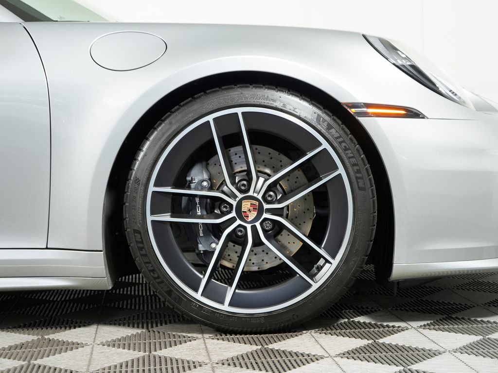 2025 Porsche 911 Carrera T