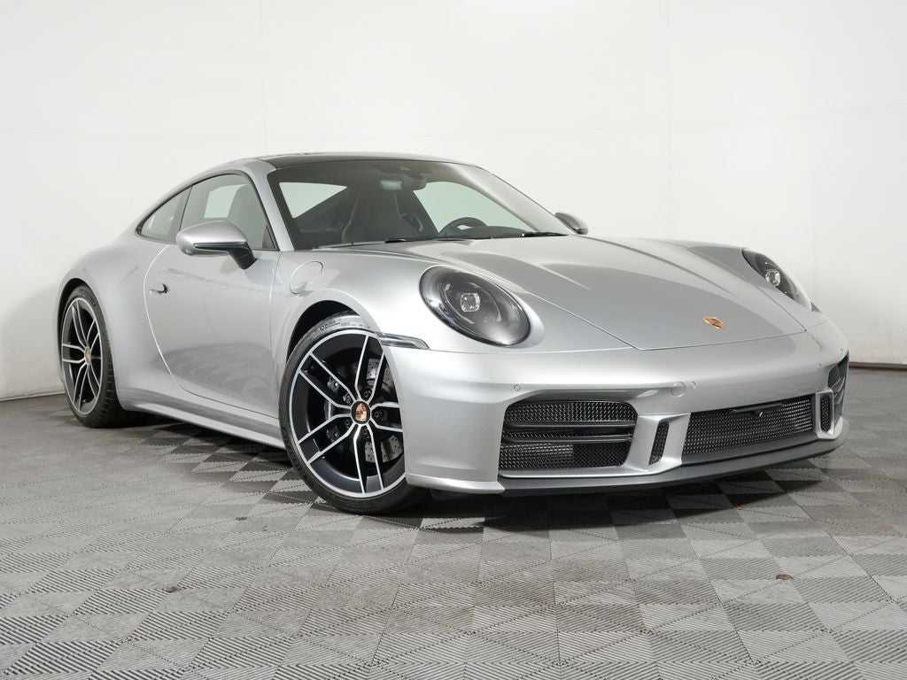 2025 Porsche 911 Carrera T