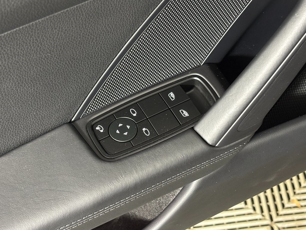 2025 Porsche 911 Base