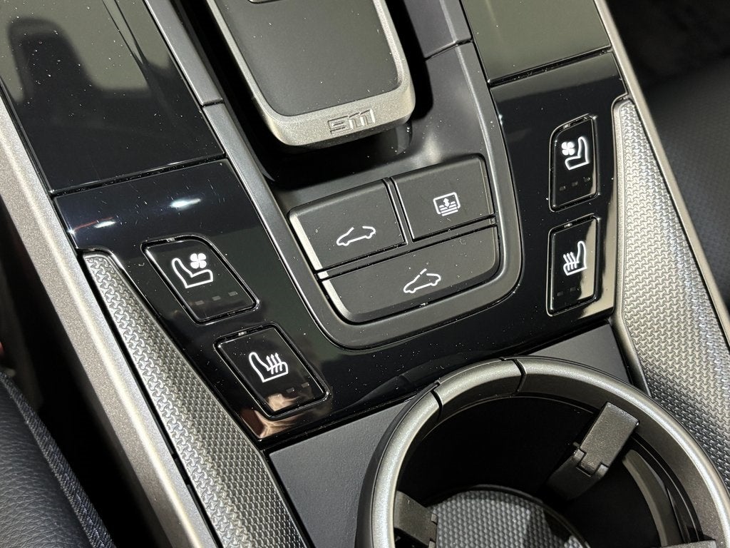 2025 Porsche 911 Base