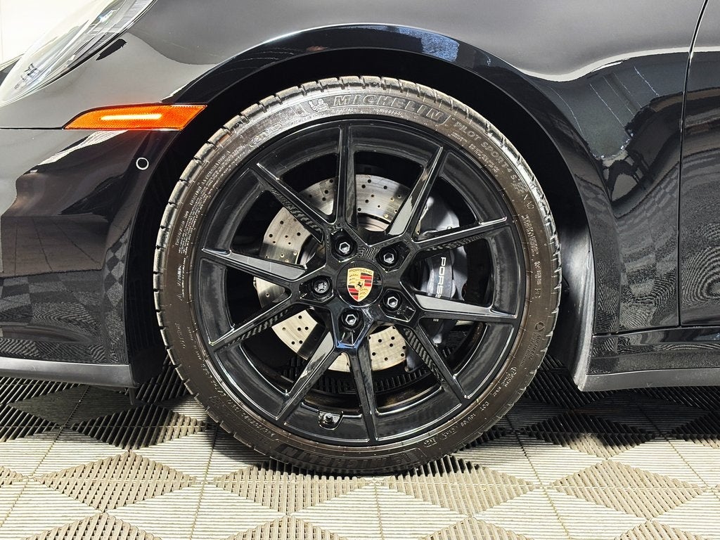 2025 Porsche 911 Base