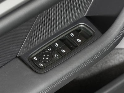 2026 Porsche Taycan 4