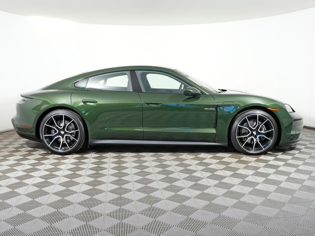 2026 Porsche Taycan 4