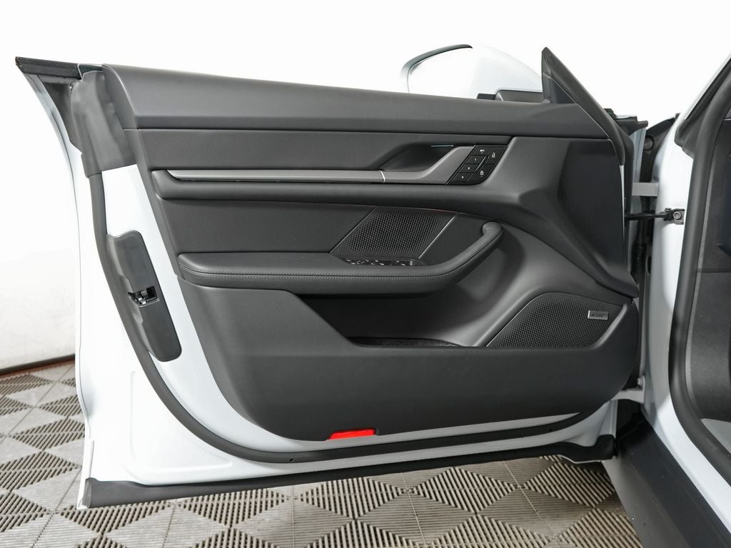 2026 Porsche Taycan 4