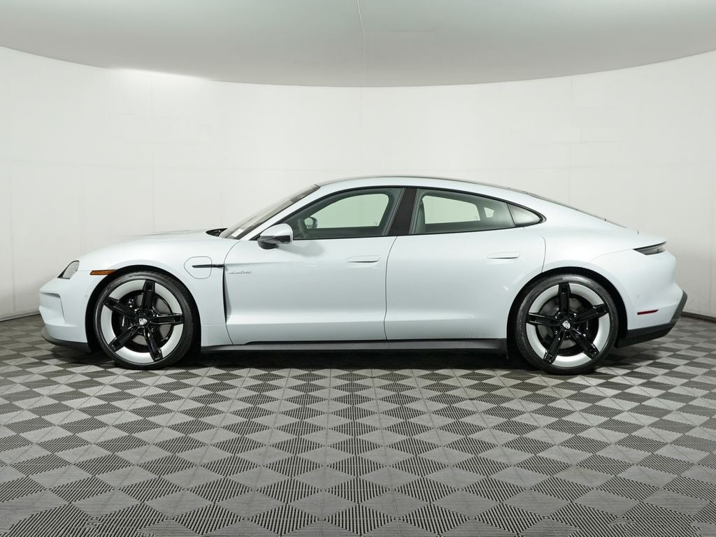 2026 Porsche Taycan 4