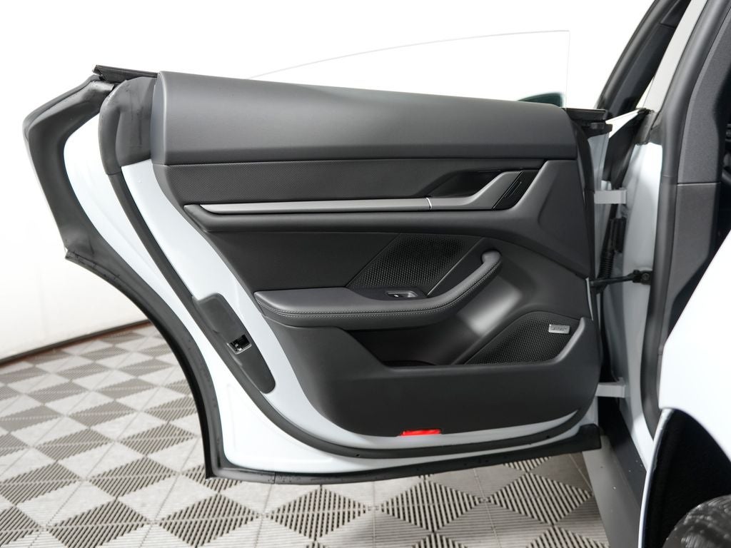 2026 Porsche Taycan 4