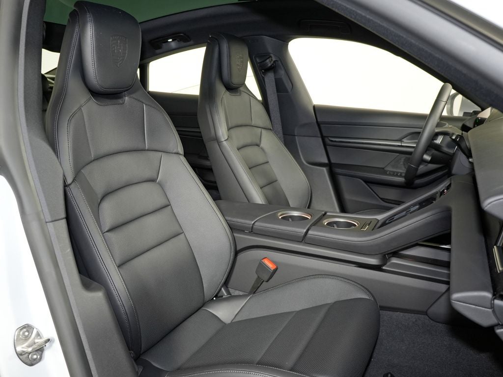 2026 Porsche Taycan 4