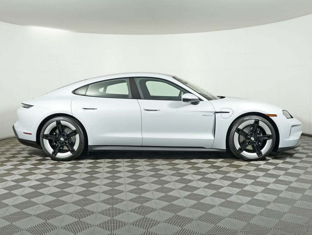 2026 Porsche Taycan 4