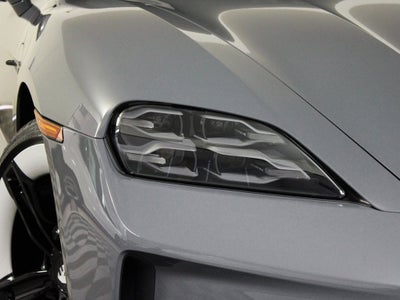 2025 Porsche Taycan 4