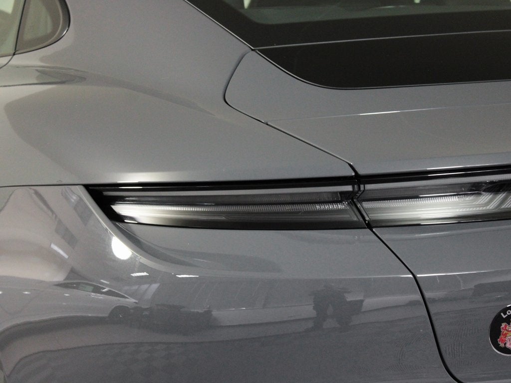 2025 Porsche Taycan 4