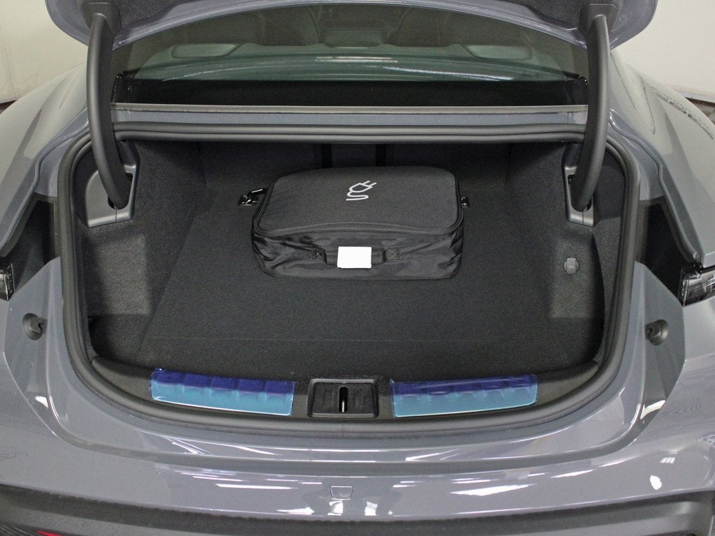 2025 Porsche Taycan 4