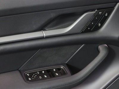 2025 Porsche Taycan 4