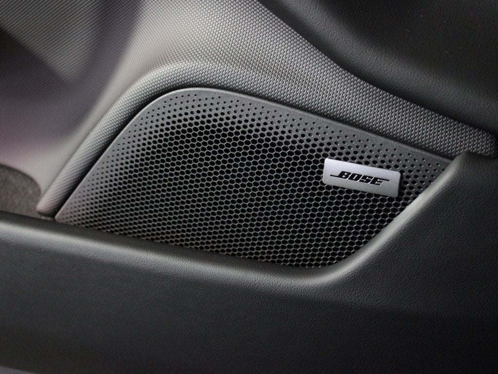 2025 Porsche Taycan 4