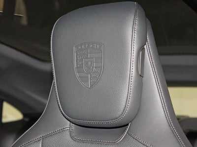 2025 Porsche Taycan 4