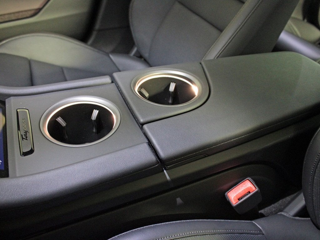 2025 Porsche Taycan 4