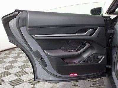 2025 Porsche Taycan 4