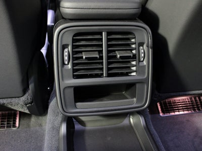 2025 Porsche Taycan 4