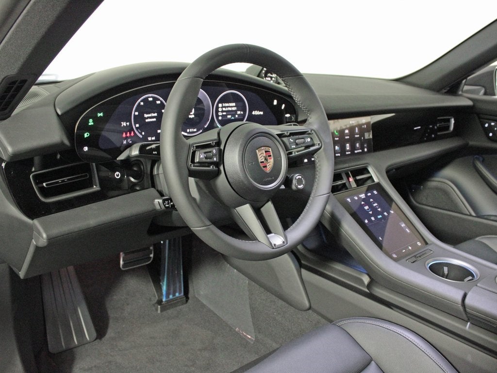 2025 Porsche Taycan 4