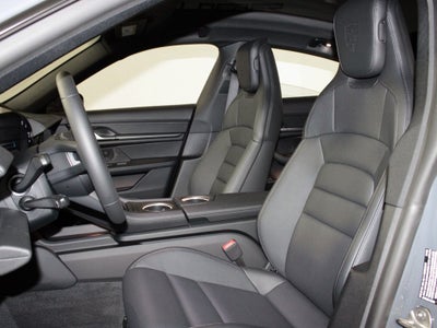 2025 Porsche Taycan 4