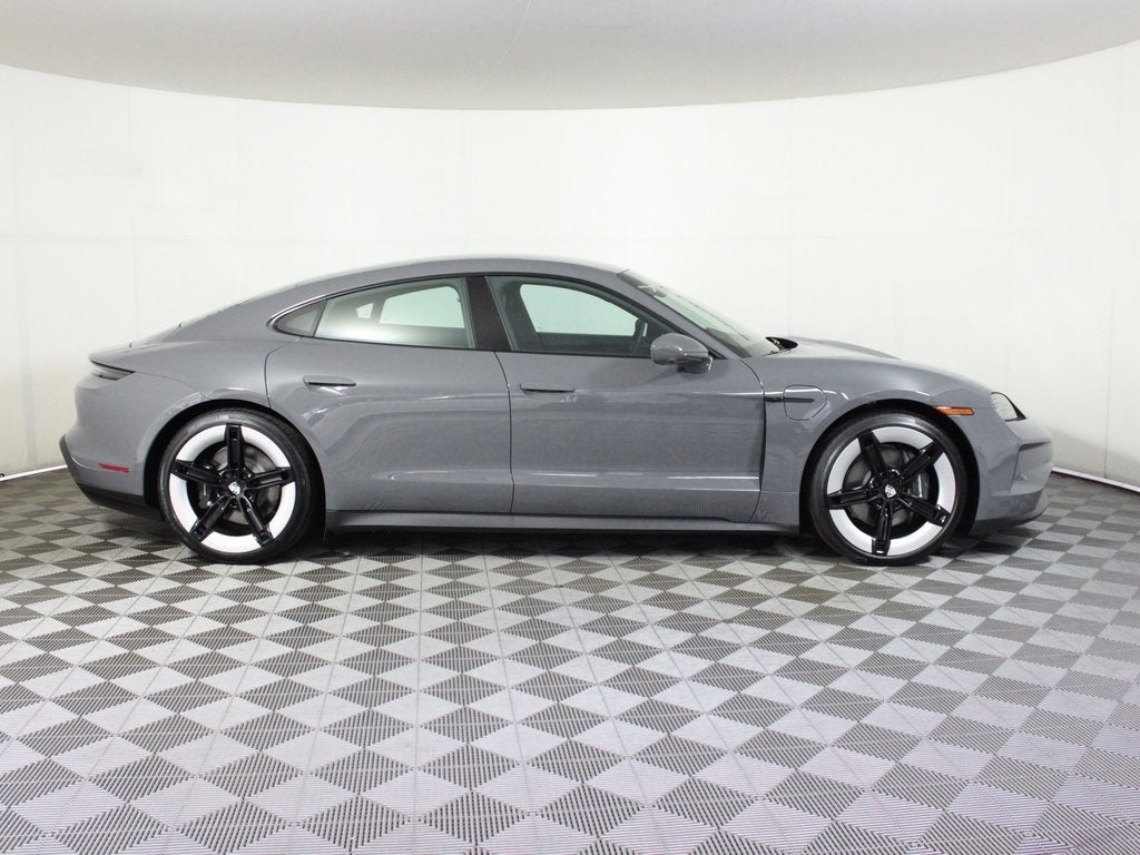 2025 Porsche Taycan 4