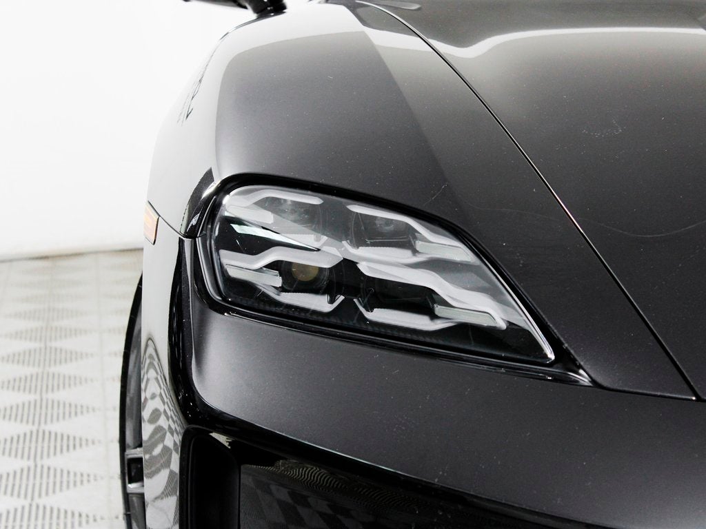 2026 Porsche Taycan 4