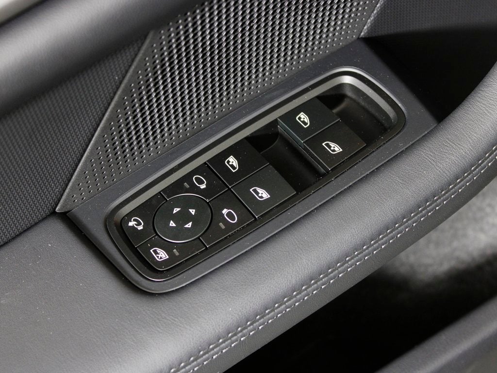 2026 Porsche Taycan 4