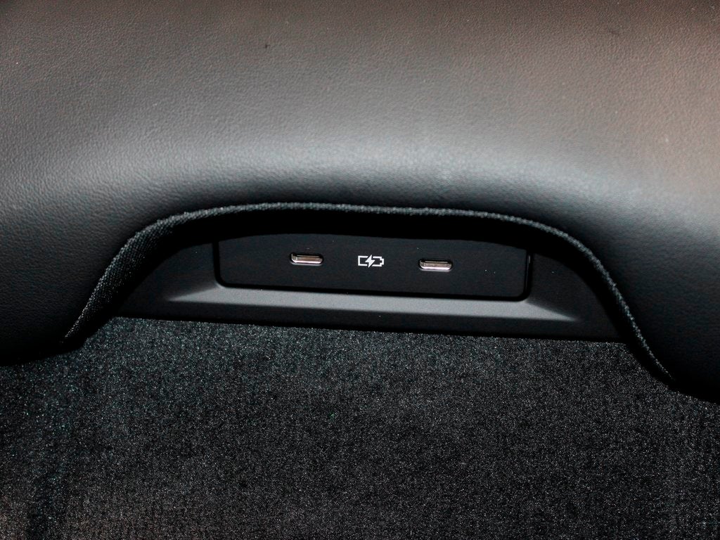 2026 Porsche Taycan 4