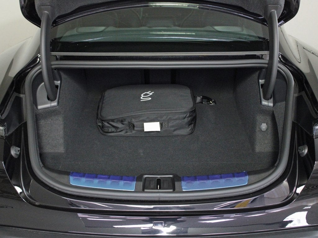 2025 Porsche Taycan 4