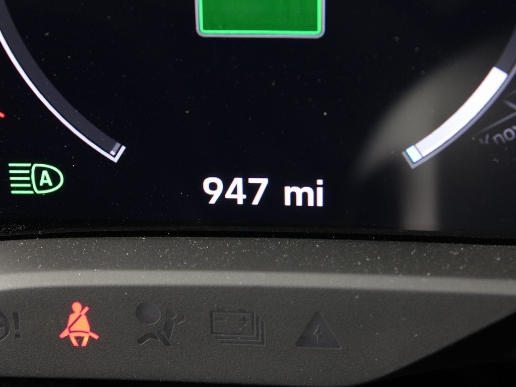 2025 Porsche Taycan 4