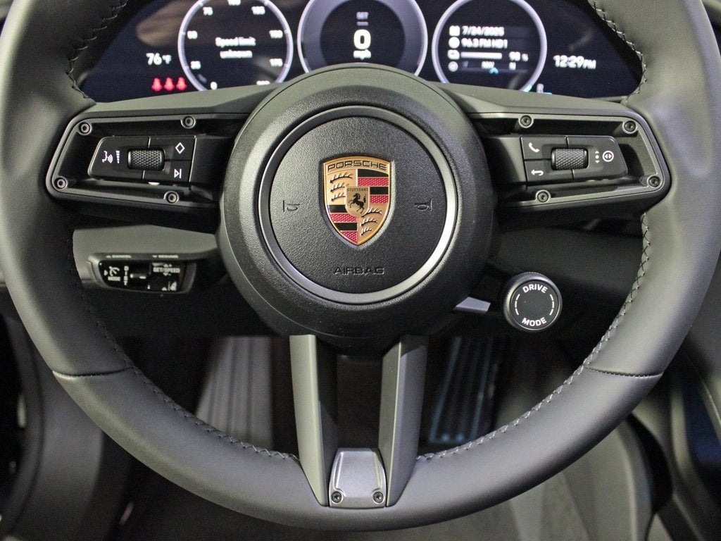 2025 Porsche Taycan 4