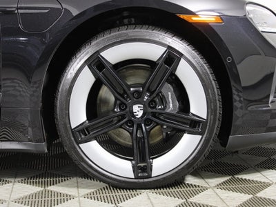 2025 Porsche Taycan 4