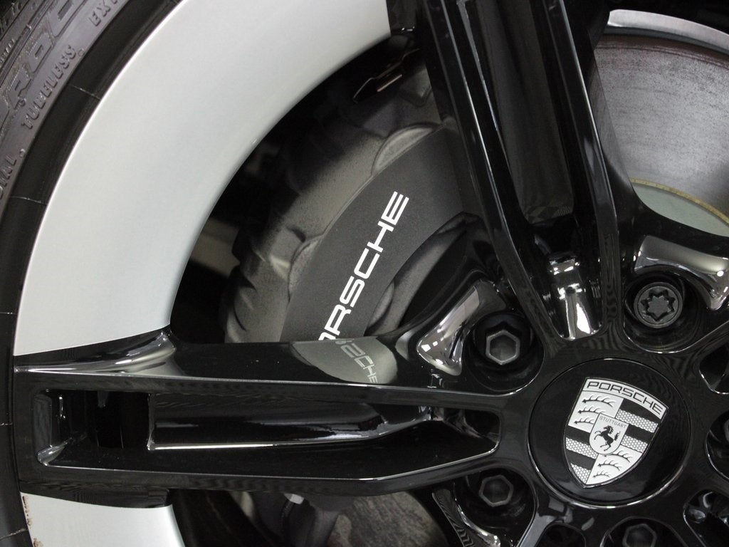 2025 Porsche Taycan 4