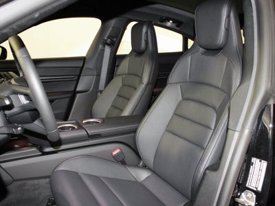 2025 Porsche Taycan 4