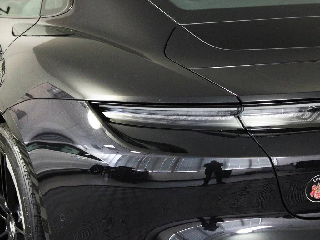 2025 Porsche Taycan 4