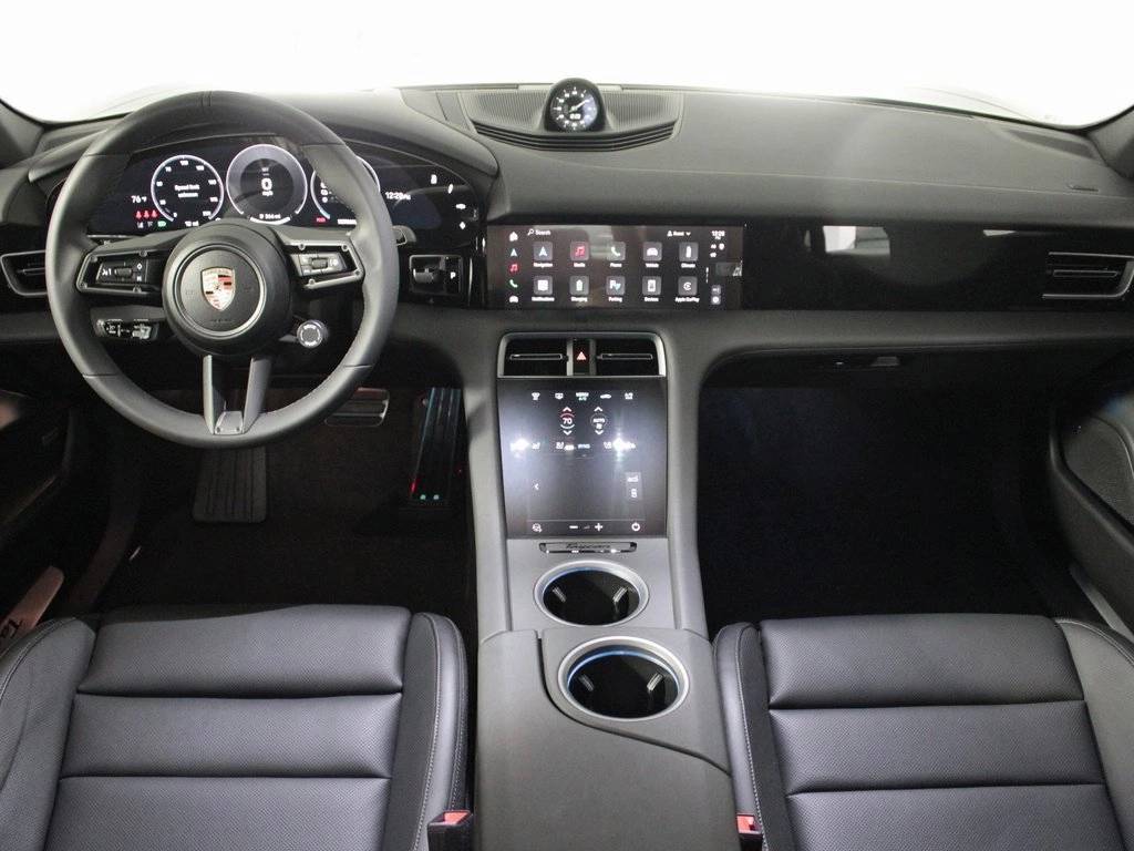 2025 Porsche Taycan 4