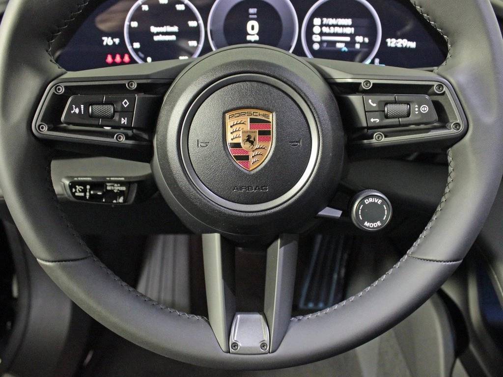 2025 Porsche Taycan 4