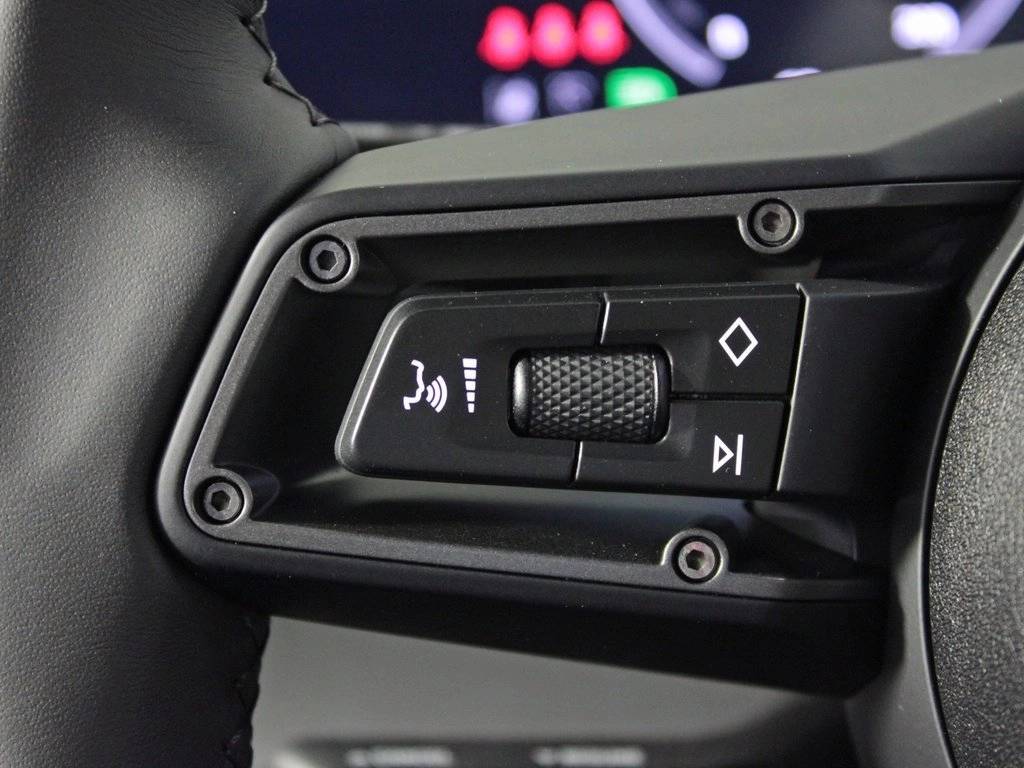 2025 Porsche Taycan 4