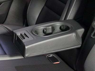 2025 Porsche Taycan 4